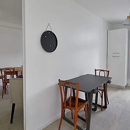 De Paris Aparthotel 4*