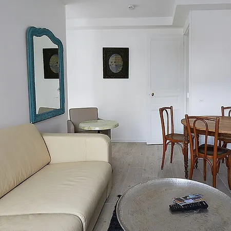 De Paris Lejlighedshotel 4*