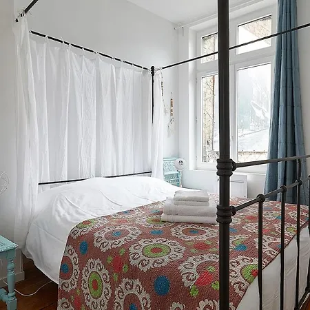 De Paris Aparthotel 4*