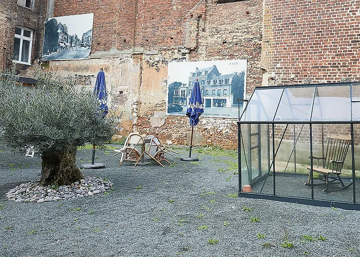 De Paris 아파트호텔 4*